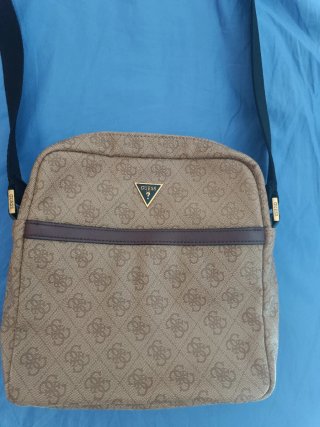 Bolso bandolera Guess beige nuevo