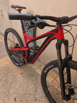 YT Jeffsy Carbono BTT