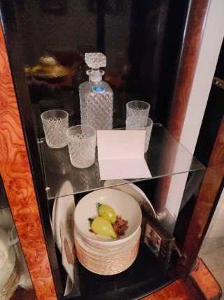 Vitrina Aparador Clásica Madera y Cristal