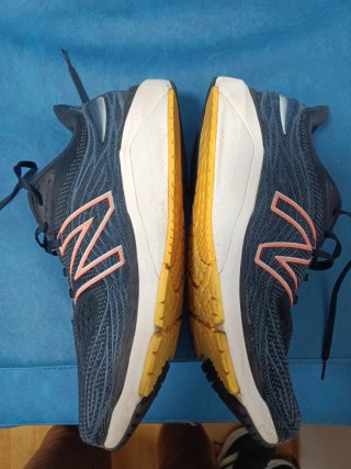 Scarpe New Balance 860 uomo taglia 44