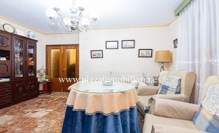 Casa en venta en Lucena