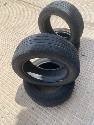 Neumáticos de coche usados