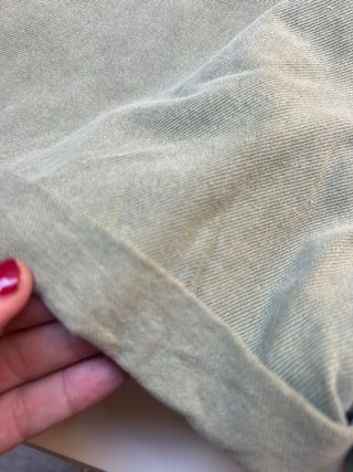 Shorts de mujer verde con cinturón