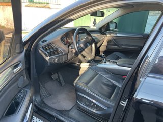 BMW X6 2011