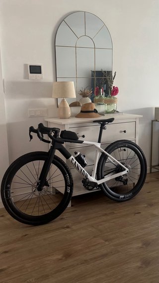 Bicicleta Canyon CF SLX 8 AXS Talla XS Junio 2025