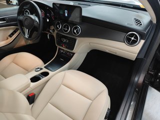 Mercedes-Benz GLA 2015