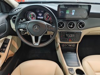 Mercedes-Benz GLA 2015