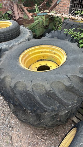Ruedas cosechadora John Deere 26”