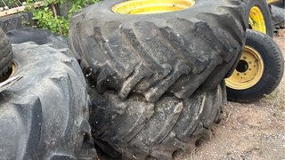 Ruedas cosechadora John Deere 26”