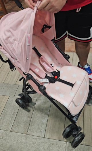Silla de paseo, marca Chipolino.USADO UNA SOLA VEZ