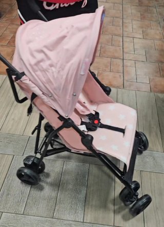 Silla de paseo, marca Chipolino.USADO UNA SOLA VEZ