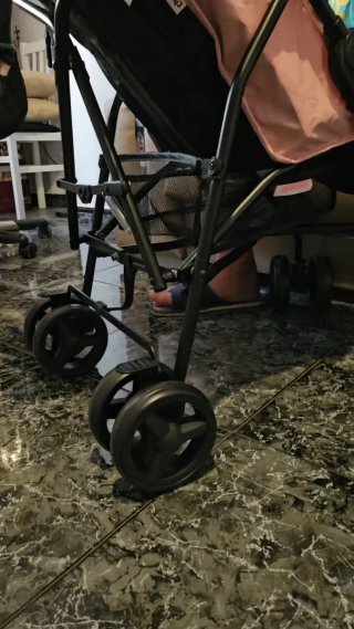 Silla de paseo, marca Chipolino.USADO UNA SOLA VEZ