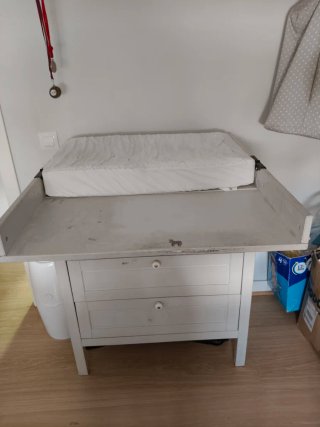 Cómoda cambiador IKEA SUNDVIK