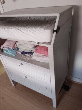 Cómoda cambiador IKEA SUNDVIK