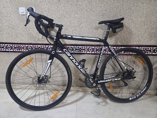 Bicicleta Cannondale CX 2.1 Gravel Bike Negra