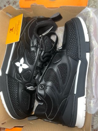 Zapatillas Louis Vuitton Negras y Blancas