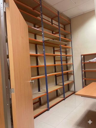 Oficina en alquiler en Gran Via del Mar-Zona Universitaria en Castelldefels