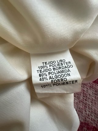 Vestido midi bordado cóctel crema