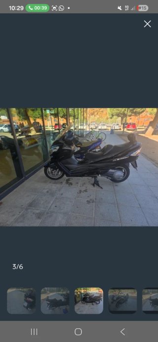 Suzuki Burgman 150 Negra