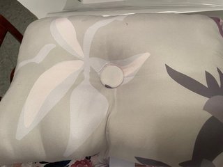Copriletto matrimoniale disegno Ninfea