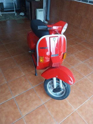 Vespa PK 125 restaurada PO-V(año1984)