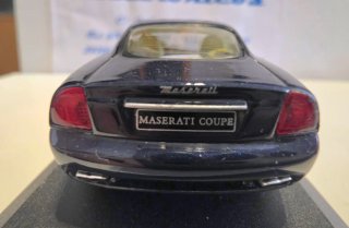 Maserati Coupe 2002 escala 1/43