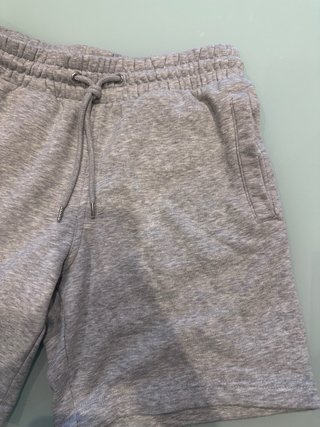 Pantalón corto H&M gris