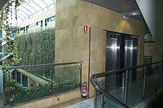 Garaje en venta en El Juncal - Av. de la Paz en Sevilla