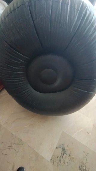 Sillón hinchable con reposapiés