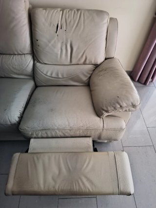 Sofá de piel beige 3 plazas extensible