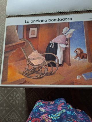 Espositor antiguo , de cuentos