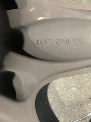 Llantas Mercedes 15 pulgadas 50 € cada una