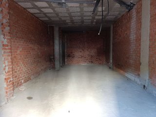Local comercial en venta en Puerto - Plaza de Toros en Estepona