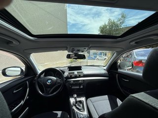 BMW 118i SPORT. TECHO NAVEGADOR LLANTAS GARANTIA
