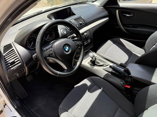 BMW 118i SPORT. TECHO NAVEGADOR LLANTAS GARANTIA