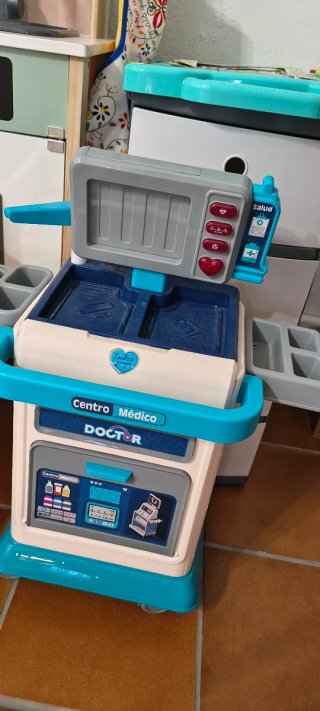 Carro médico infantil