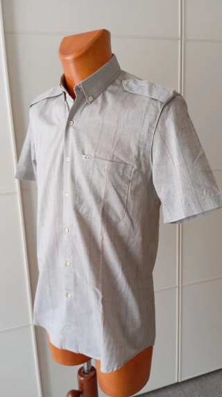 Camisa vintage gris con rayas. Hombre. Nueva