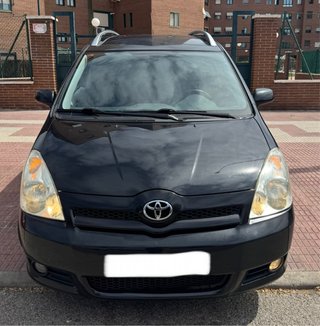 7 plazas 2.0D-4D Toyota Corolla 2005 etiqueta B