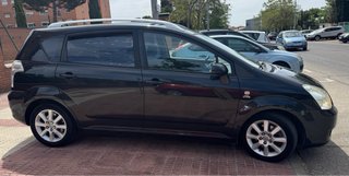 7 plazas 2.0D-4D Toyota Corolla 2005 etiqueta B