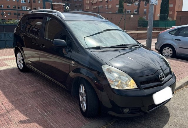 7 plazas 2.0D-4D Toyota Corolla 2005 etiqueta B