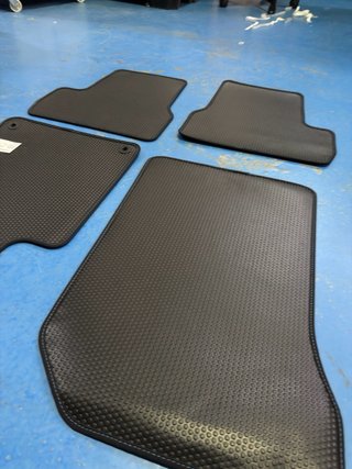 Alfombrillas a estrenar TPE Citroen C3 (09-13)