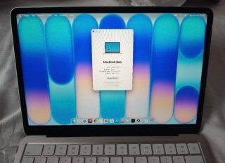 MacBook neo 256GB Argento