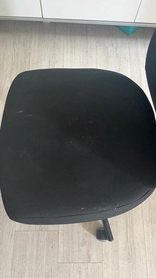 Silla de escritorio giratoria negra Ikea