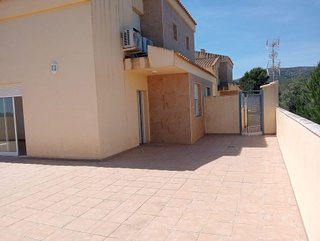 Casa adosada en alquiler en Zona Poble en Benicarló