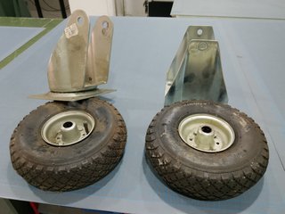 Ruedas giratoria y fija con plataforma