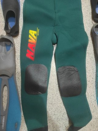 Traje de buceo NAVA neopreno + accesorios