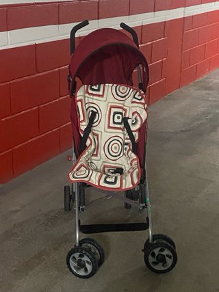 Silla de paseo infantil con funda protectora