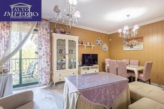 Piso en venta en Cervantes en Granada