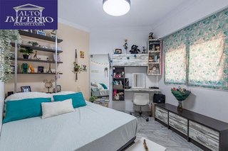 Piso en venta en Cervantes en Granada