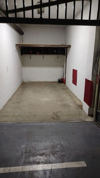 Garaje en venta en Cervantes en Granada